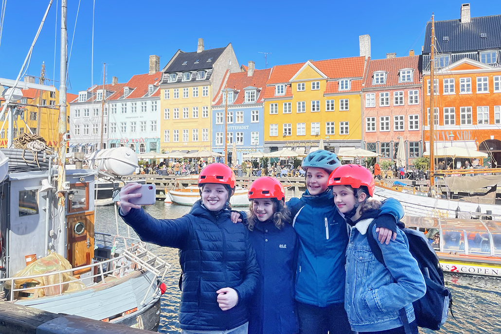 VIA-Kopenhagen Jugendliche auf der Fahrt in Kopenhagen mit VIA-Jugendweihe